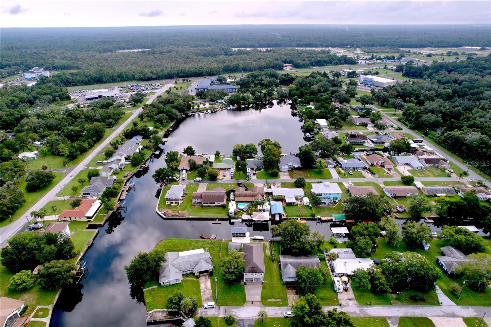 Listing photo id 76 for 3911 Nokomis Point