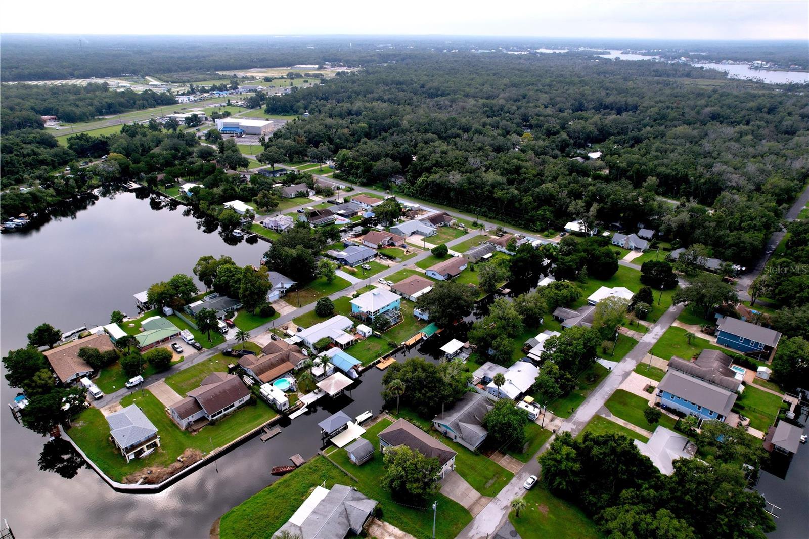 Listing photo id 82 for 3911 Nokomis Point