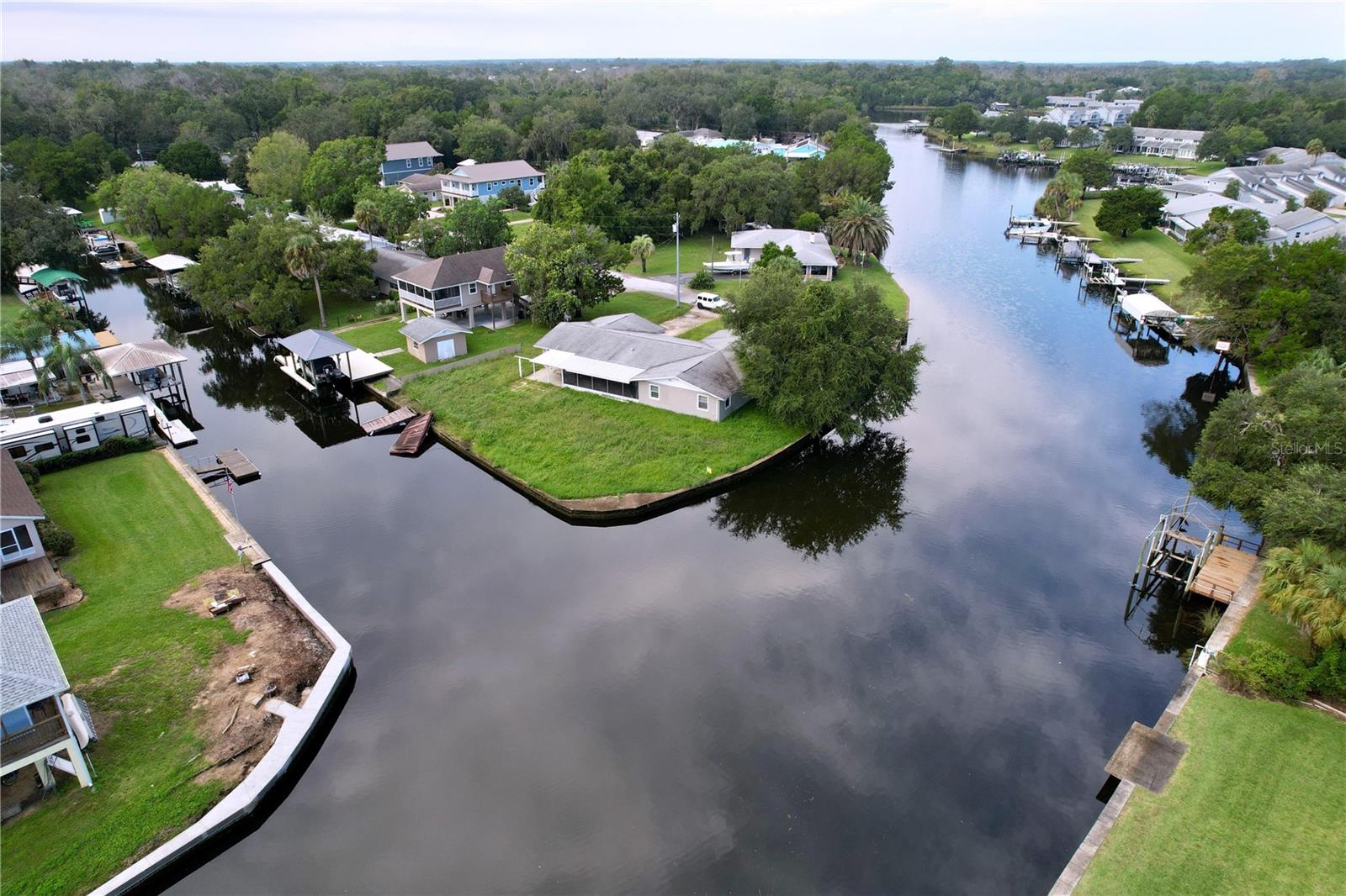 Listing photo id 86 for 3911 Nokomis Point