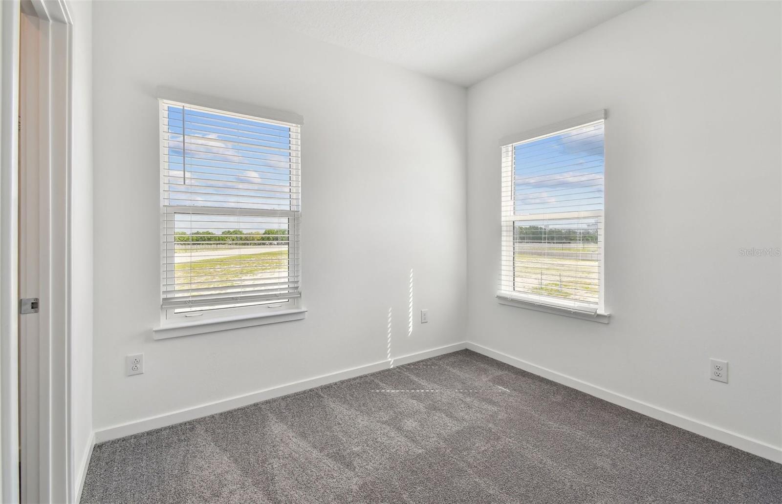 Image 19 of 25 For 13707 Brookside Haven Street