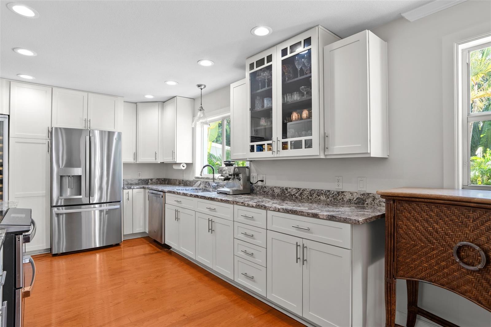 Image 10 of 47 For 3114 Knights Avenue