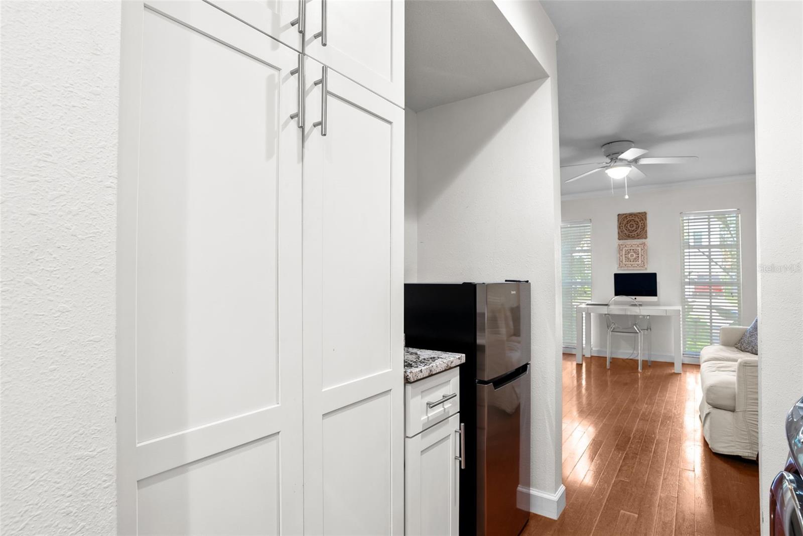 Image 17 of 47 For 3114 Knights Avenue