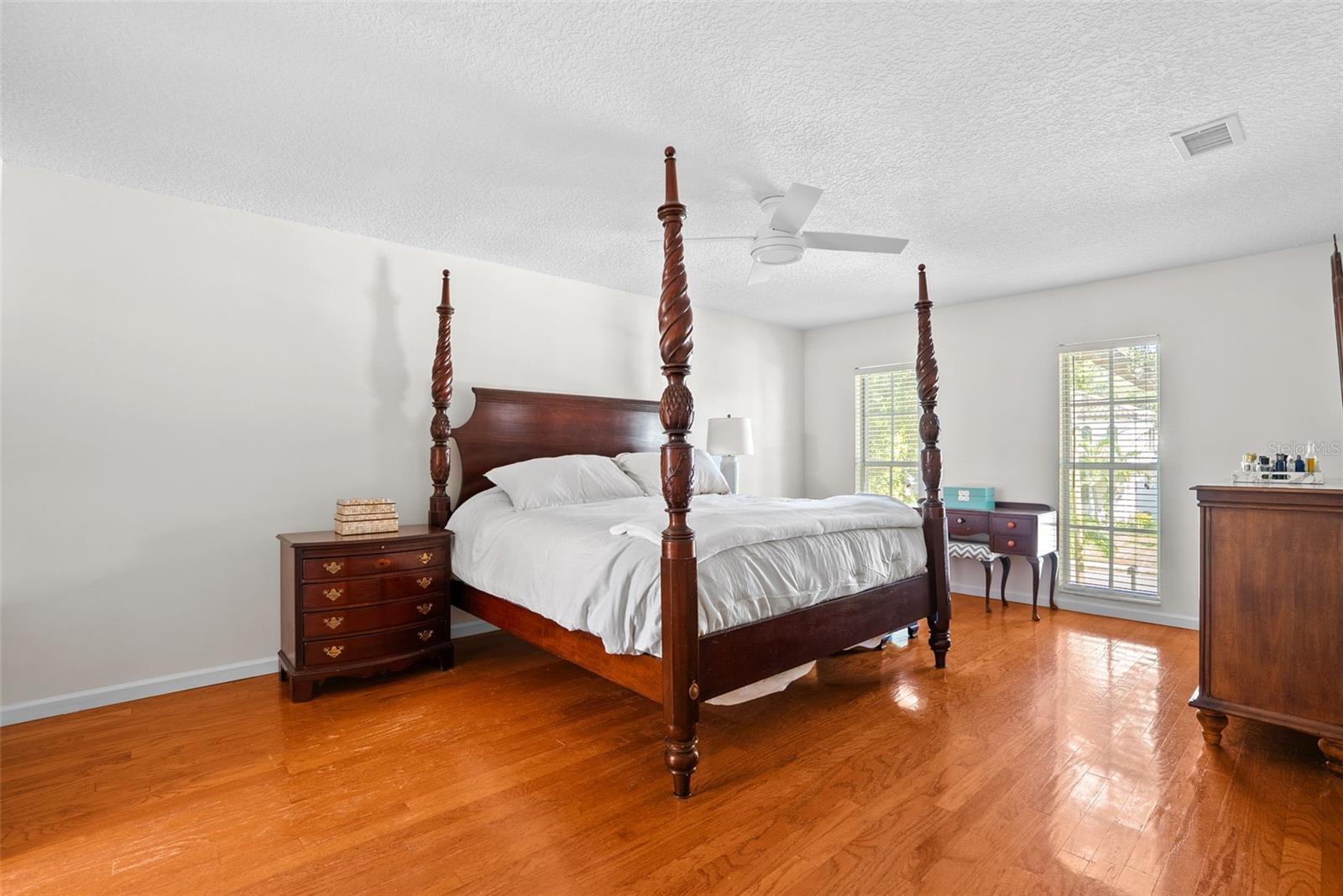 Image 22 of 47 For 3114 Knights Avenue