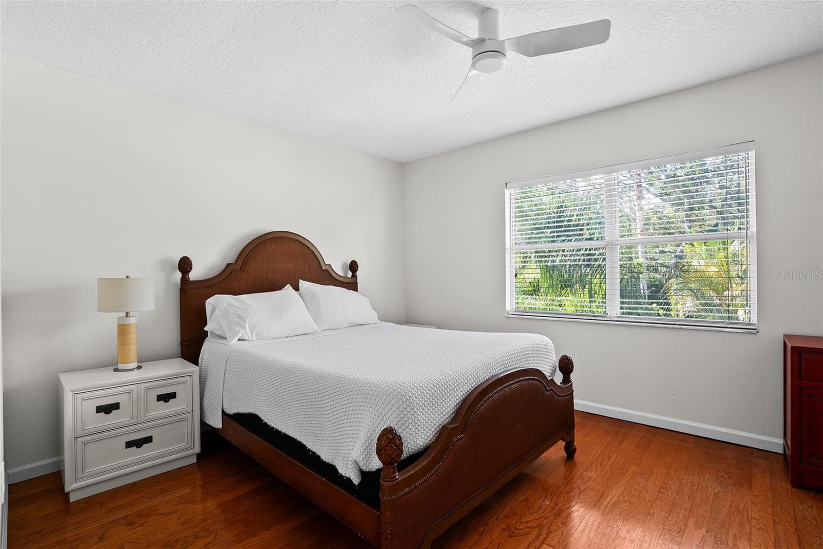 Image 24 of 47 For 3114 Knights Avenue