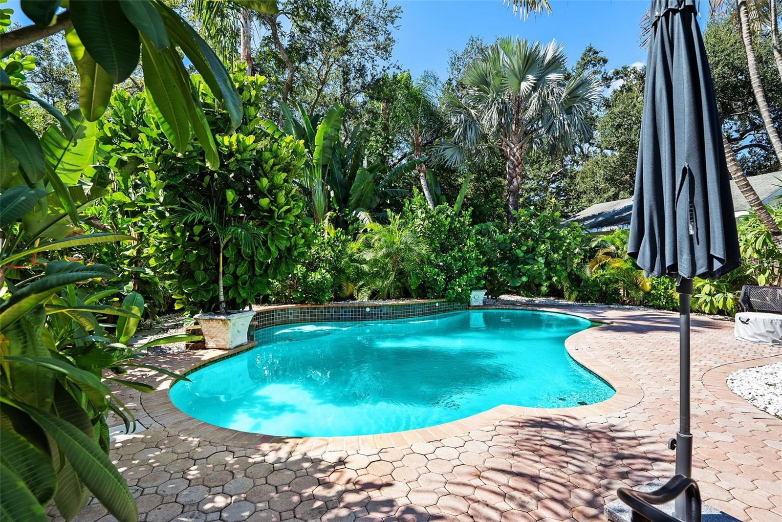Image 3 of 47 For 3114 Knights Avenue