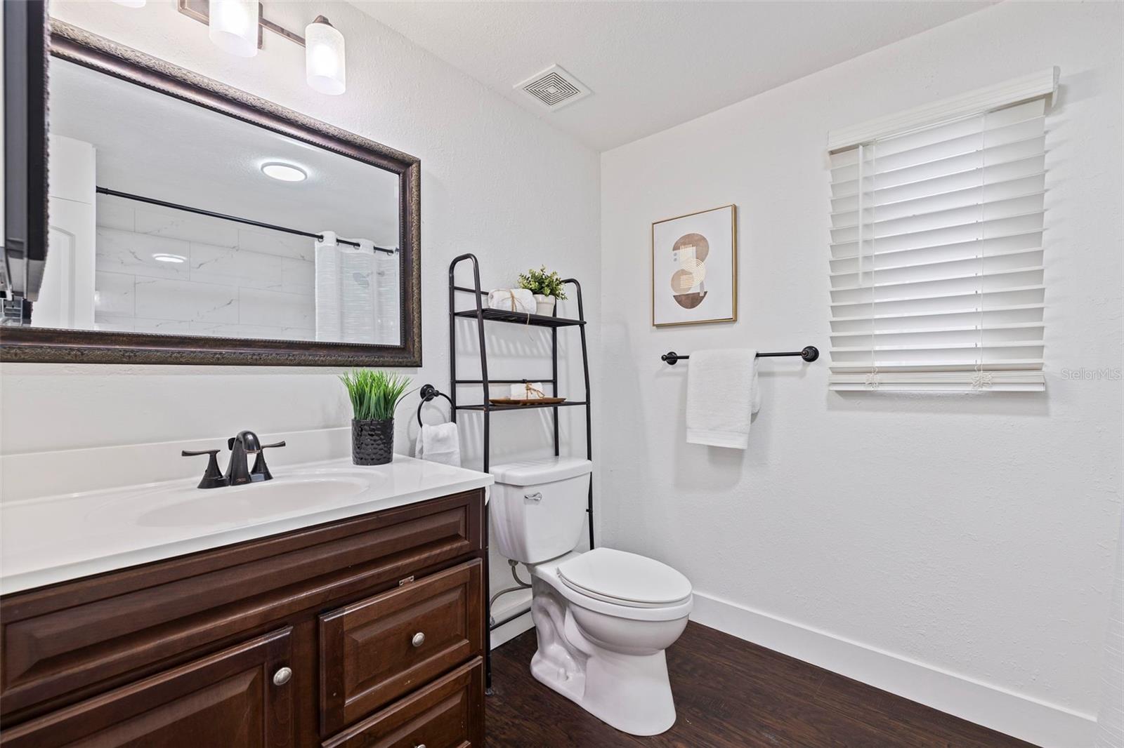 Image 14 of 29 For 5221 4th Avenue N