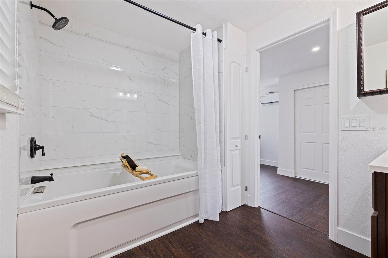 Image 15 of 29 For 5221 4th Avenue N