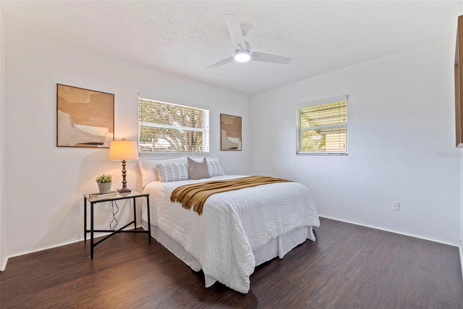 Image 18 of 29 For 5221 4th Avenue N
