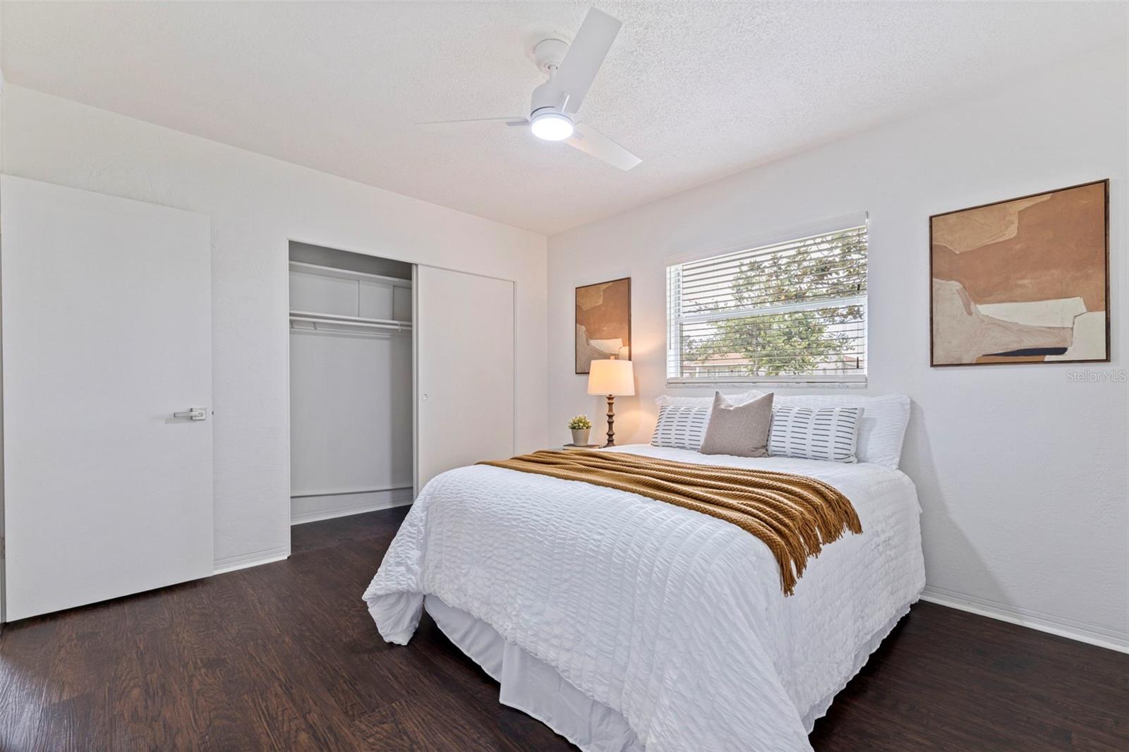 Image 19 of 29 For 5221 4th Avenue N