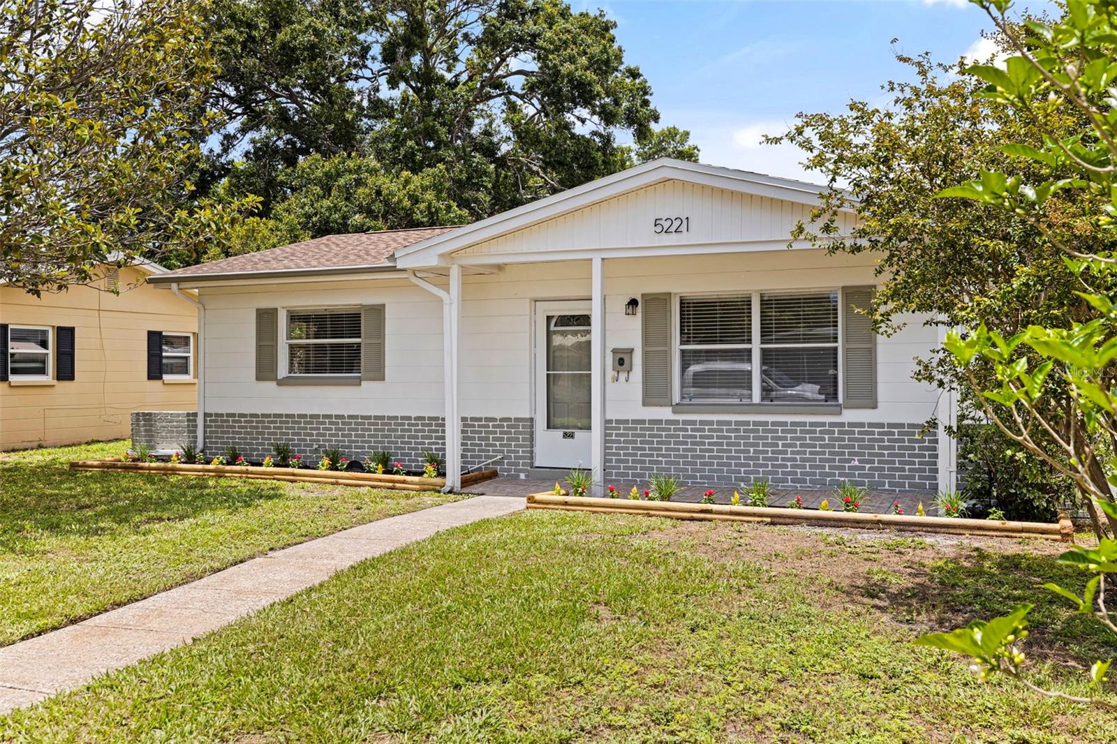 Image 2 of 29 For 5221 4th Avenue N