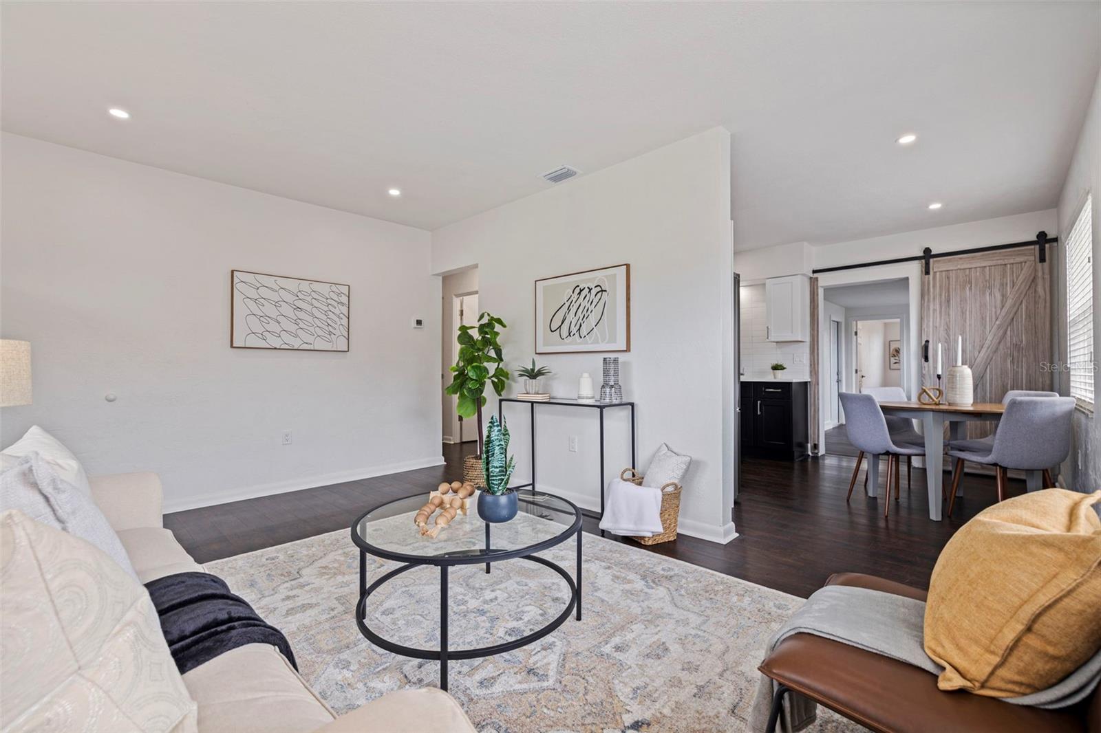 Image 7 of 29 For 5221 4th Avenue N