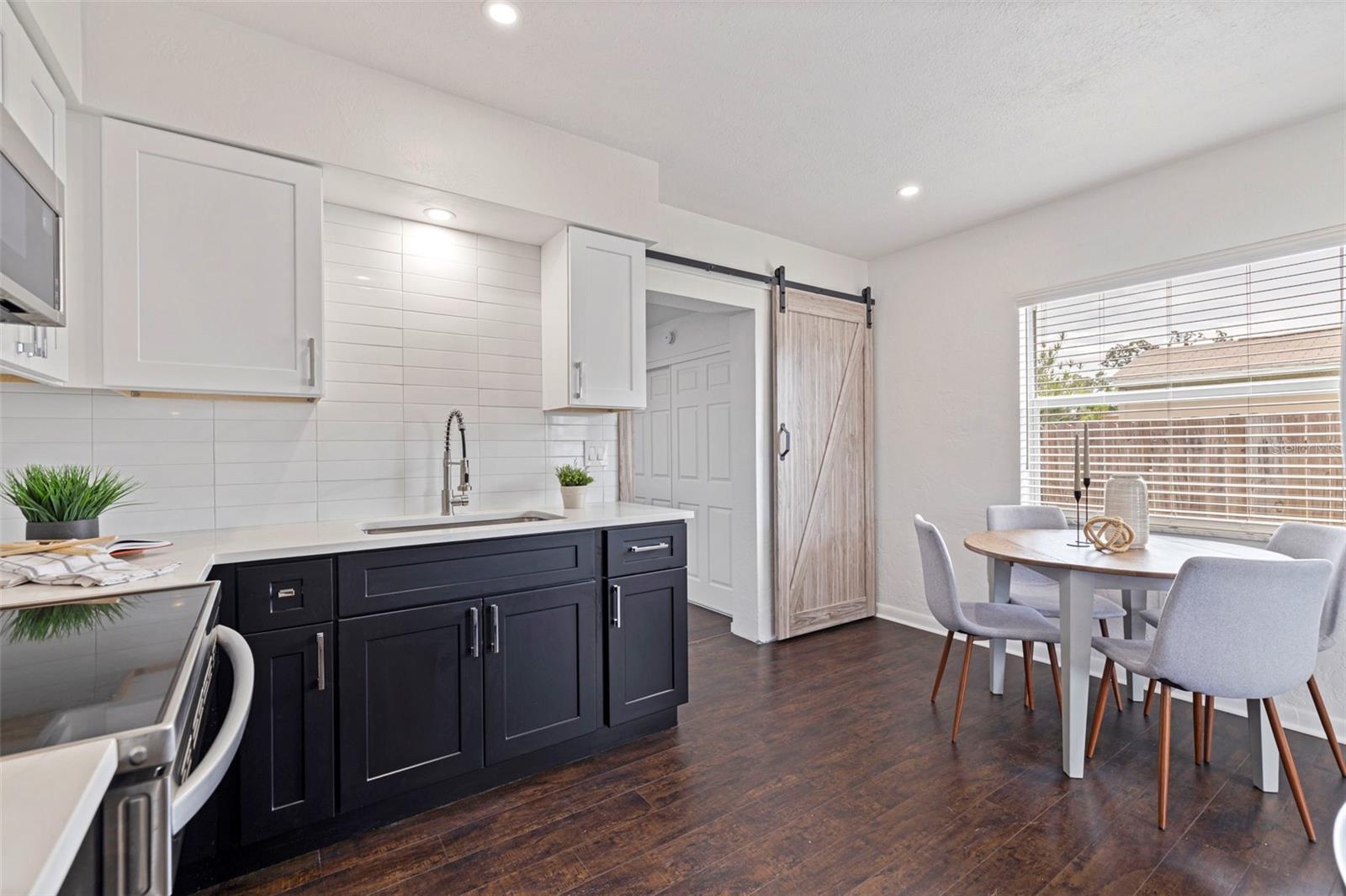 Image 9 of 29 For 5221 4th Avenue N