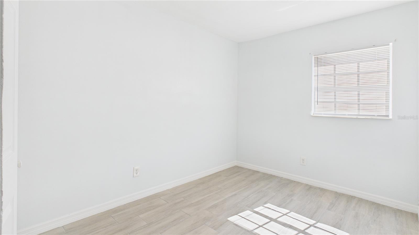 Image 9 of 18 For 4703 Murray Hill Drive