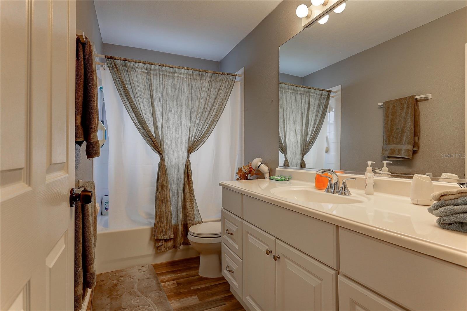 Image 21 of 28 For 8405 Terrace Meadows Court 8405