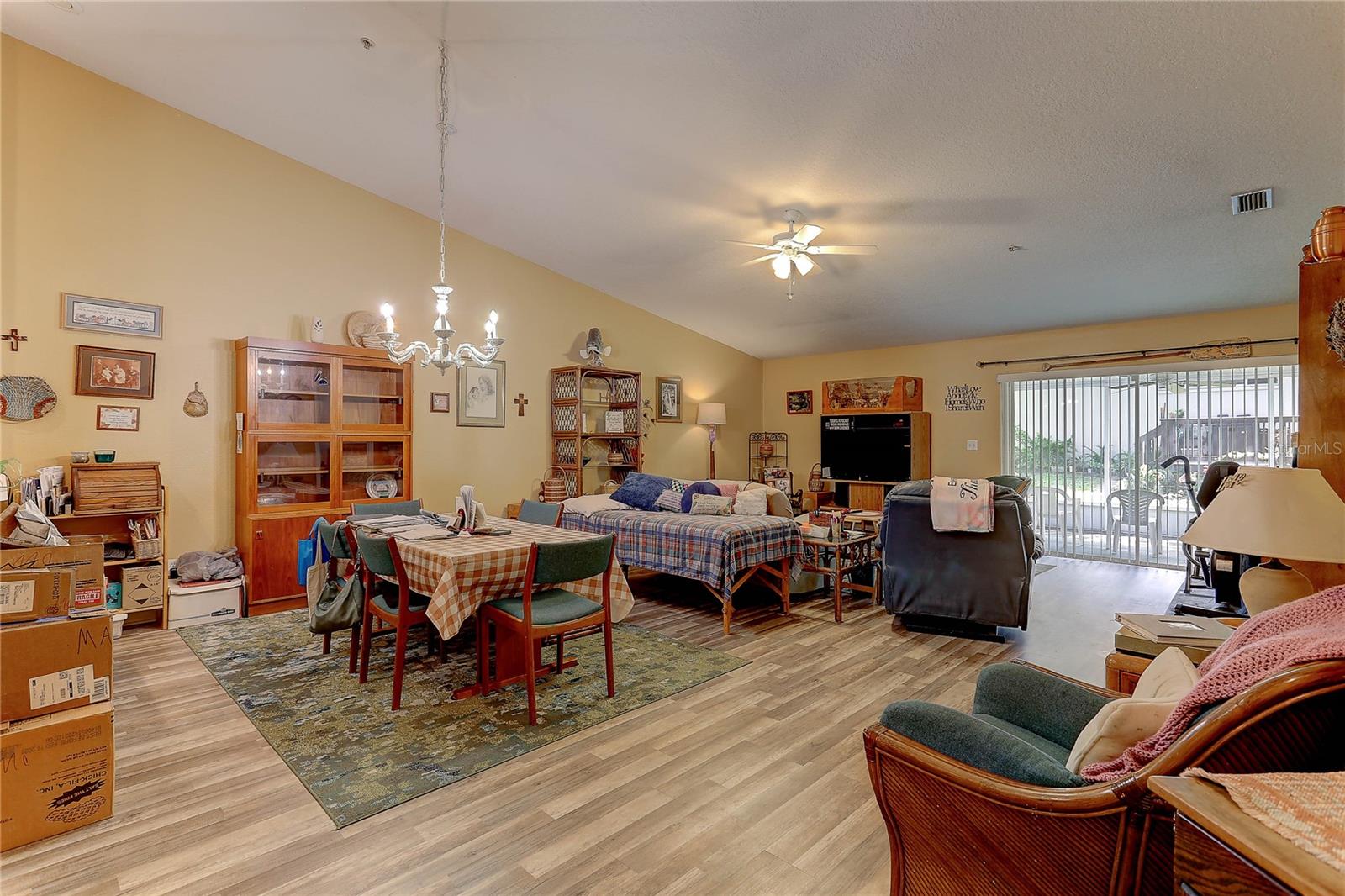 Image 7 of 28 For 8405 Terrace Meadows Court 8405