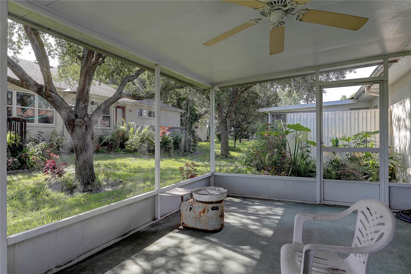 Image 9 of 28 For 8405 Terrace Meadows Court 8405