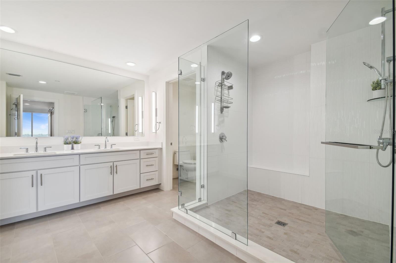 Image 8 of 32 For 920 Osceola Avenue 304