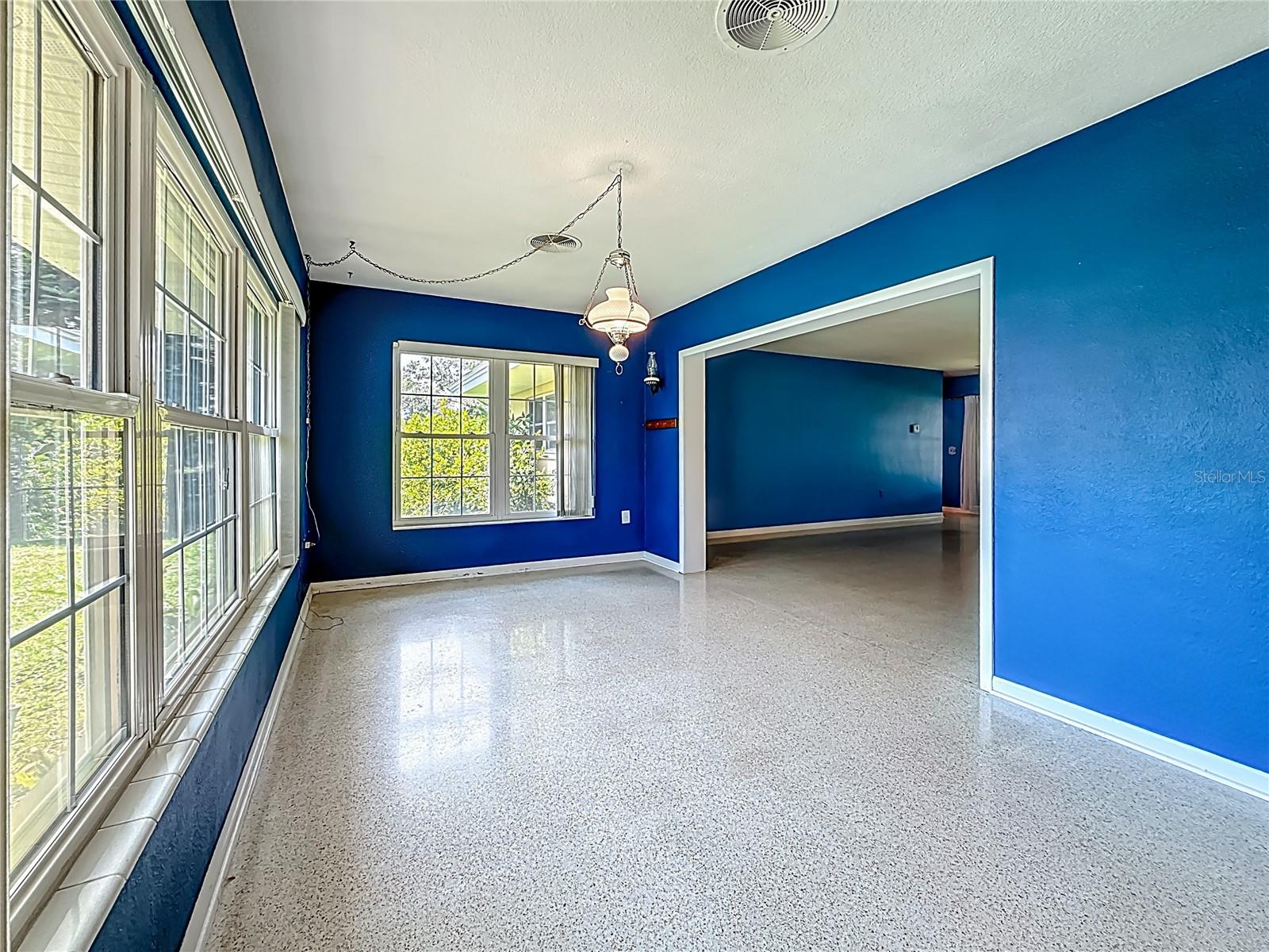 Image 10 of 36 For 1015 Willowbranch Avenue