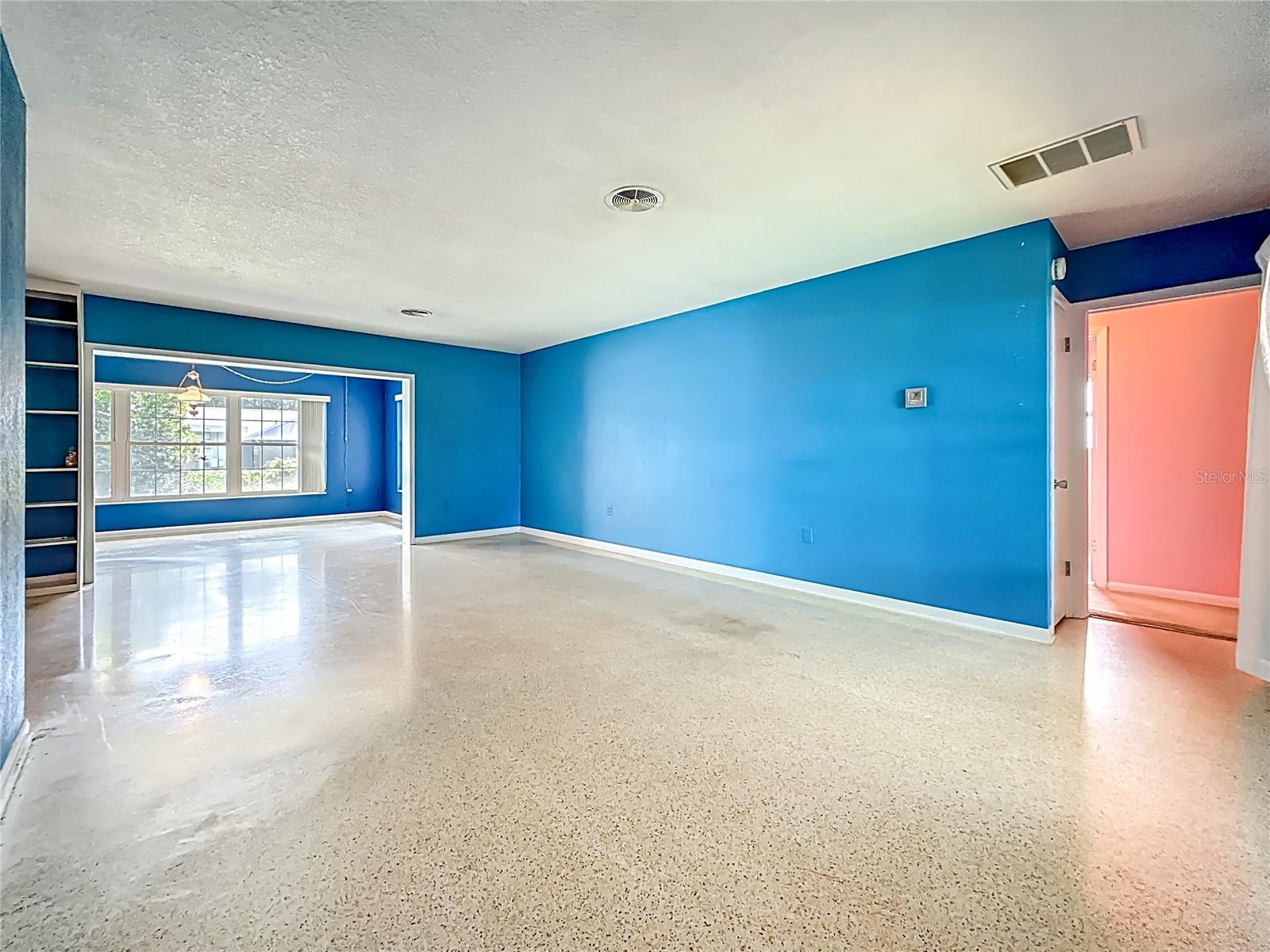 Image 3 of 36 For 1015 Willowbranch Avenue