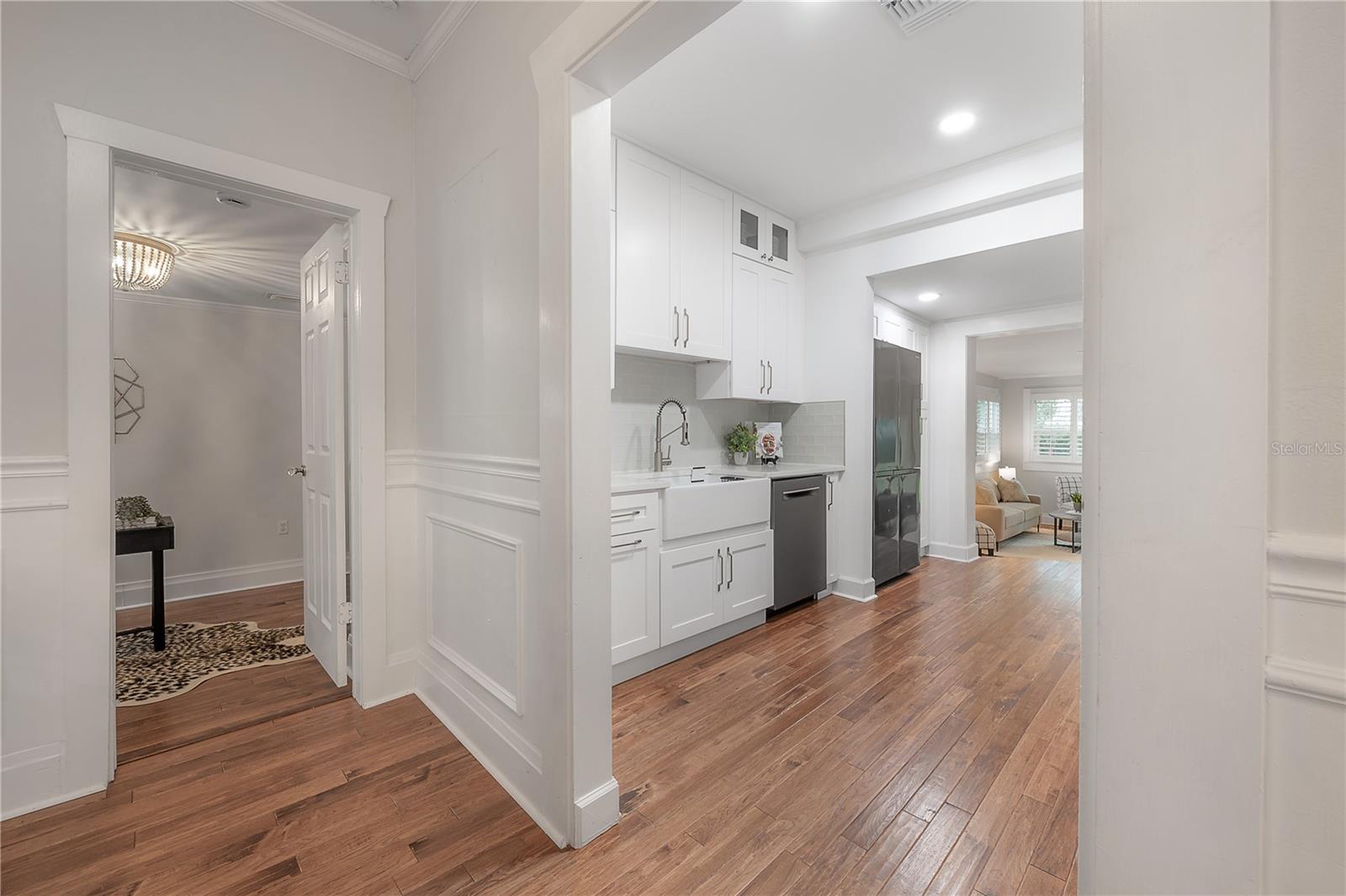 Image 17 of 46 For 213 Comanche Avenue