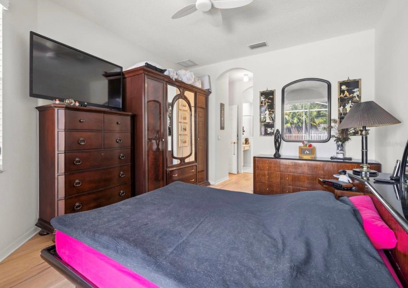 Listing photo id 11 for 19104 Cellini Place