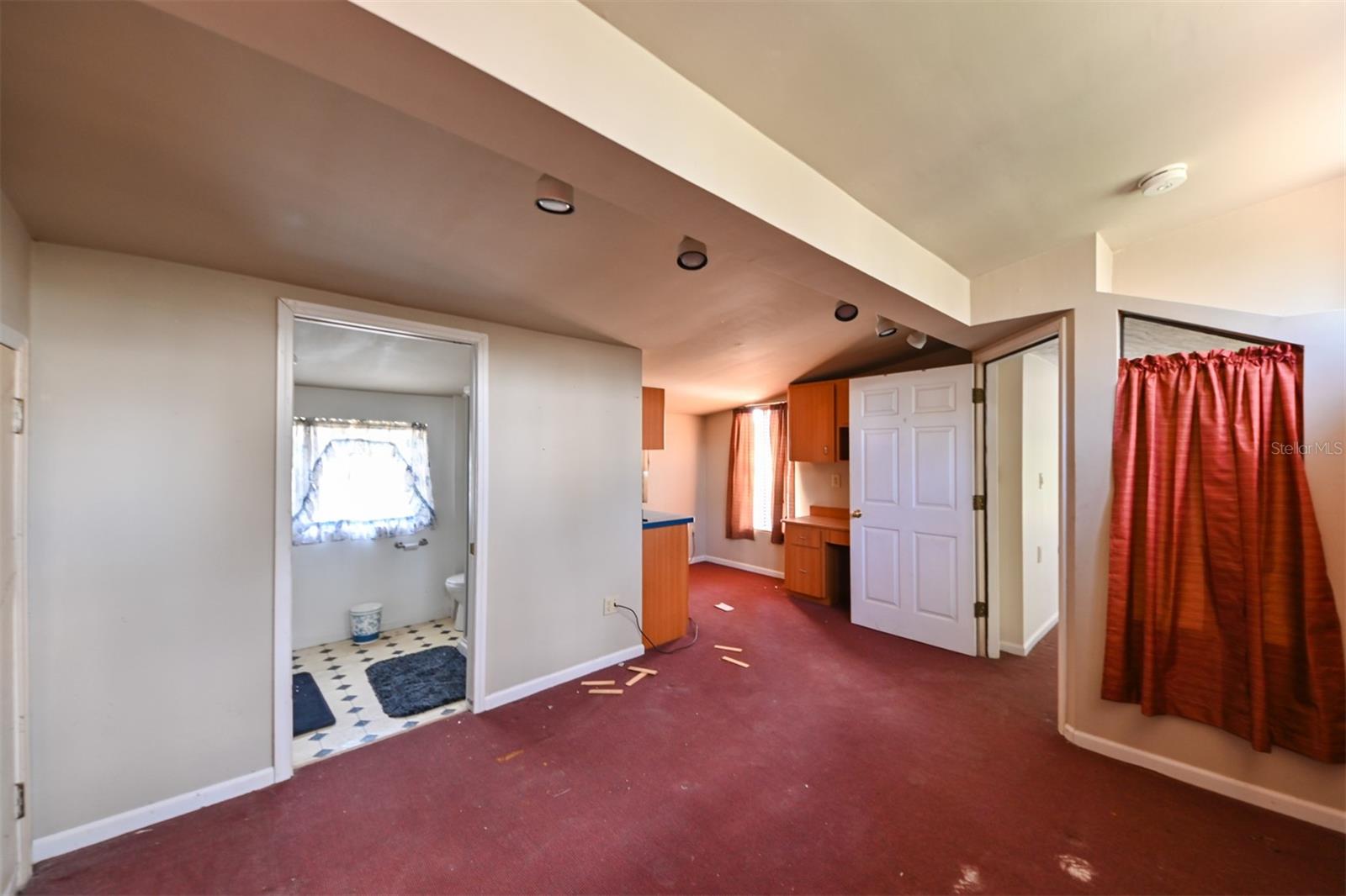 Image 13 of 23 For 34542 Orchid Parkway