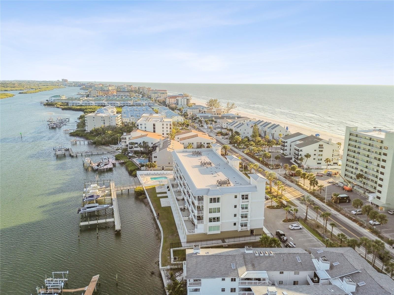 Image 30 of 31 For 20001 Gulf Boulevard 501