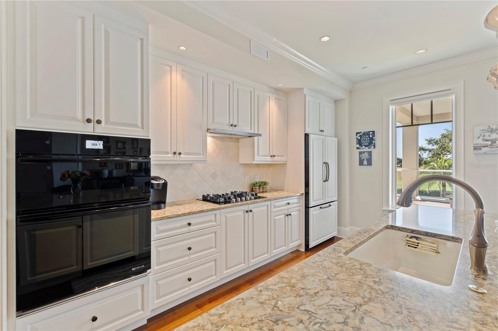 Image 14 of 46 For 85 Belleview Boulevard 204