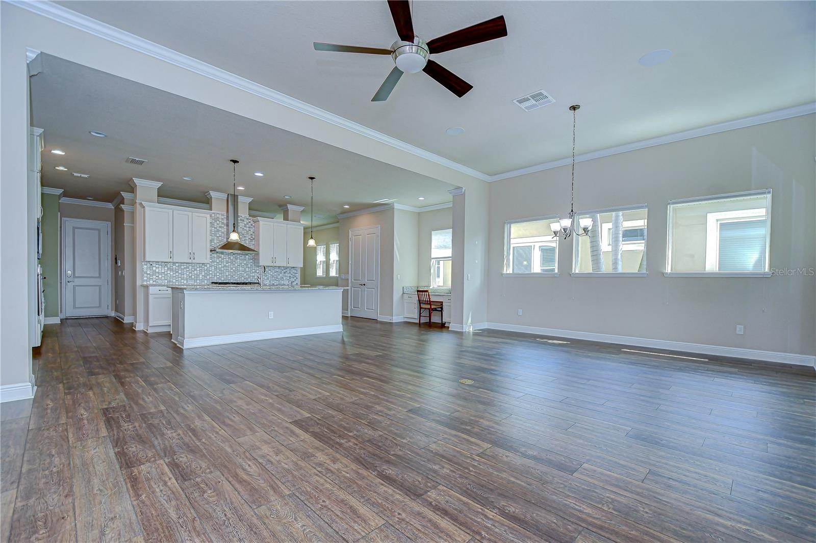Image 11 of 36 For 13937 Swallow Hill Drive