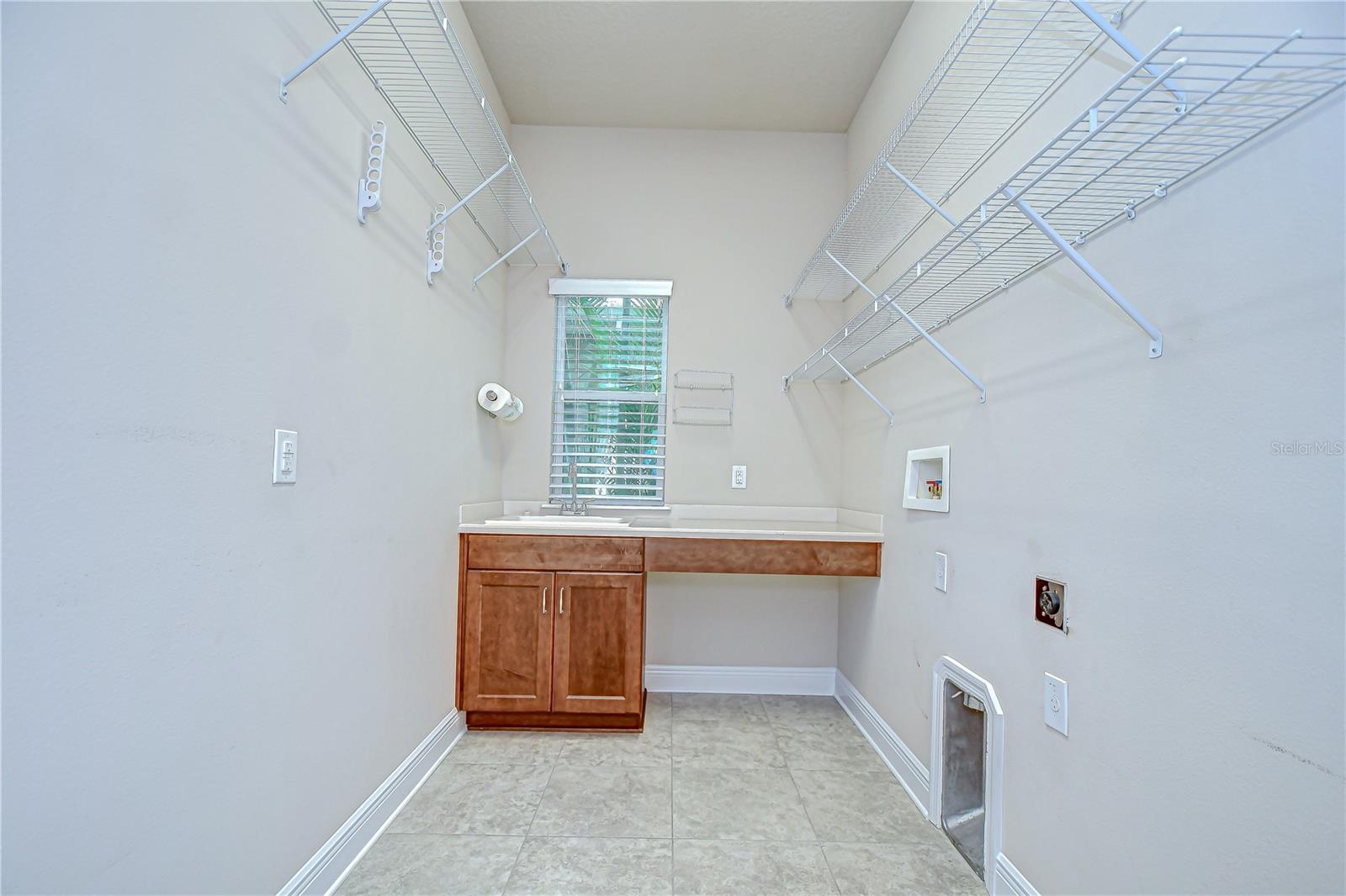 Image 23 of 36 For 13937 Swallow Hill Drive