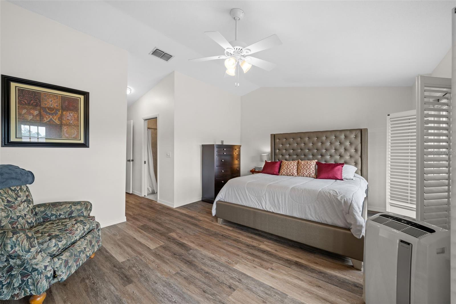 Image 6 of 37 For 804 Sorrento Place 804