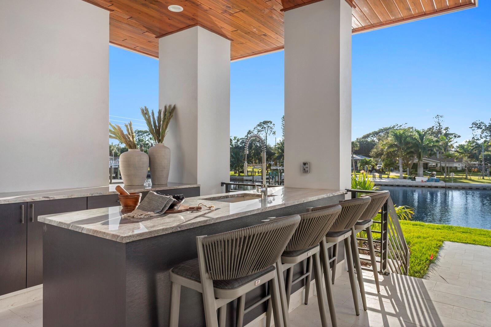 Image 17 of 41 For 4441 Pompano Drive Se