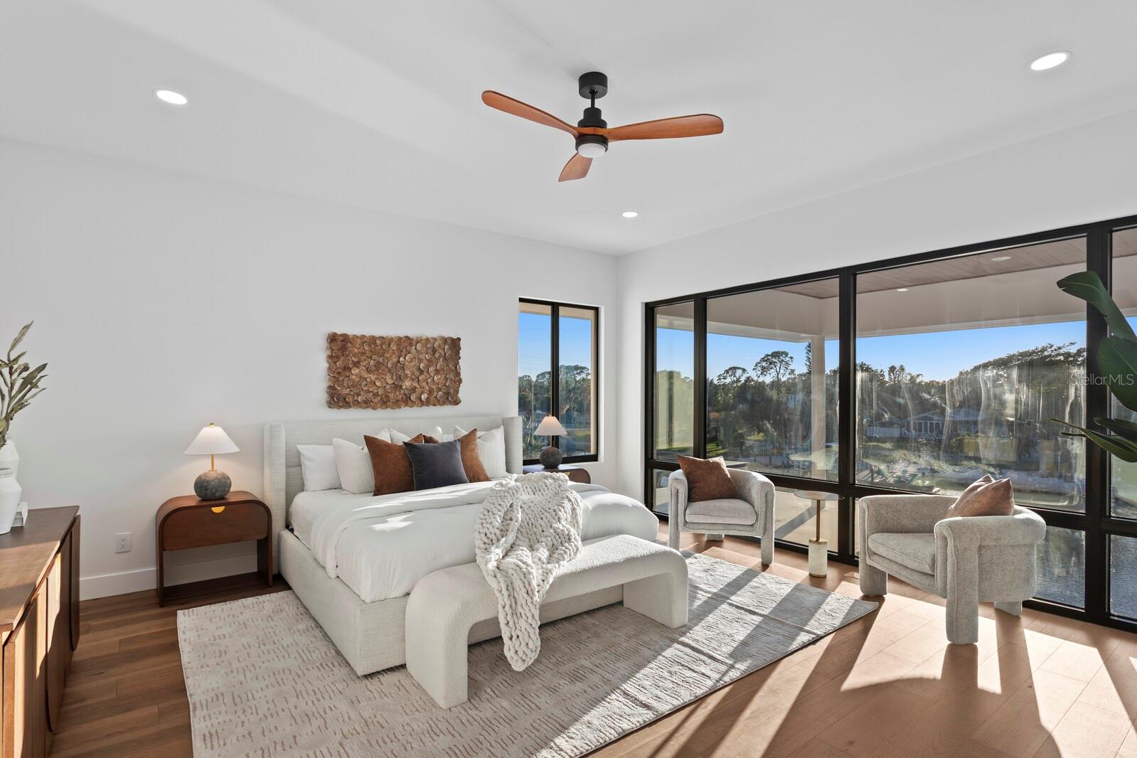 Image 20 of 41 For 4441 Pompano Drive Se