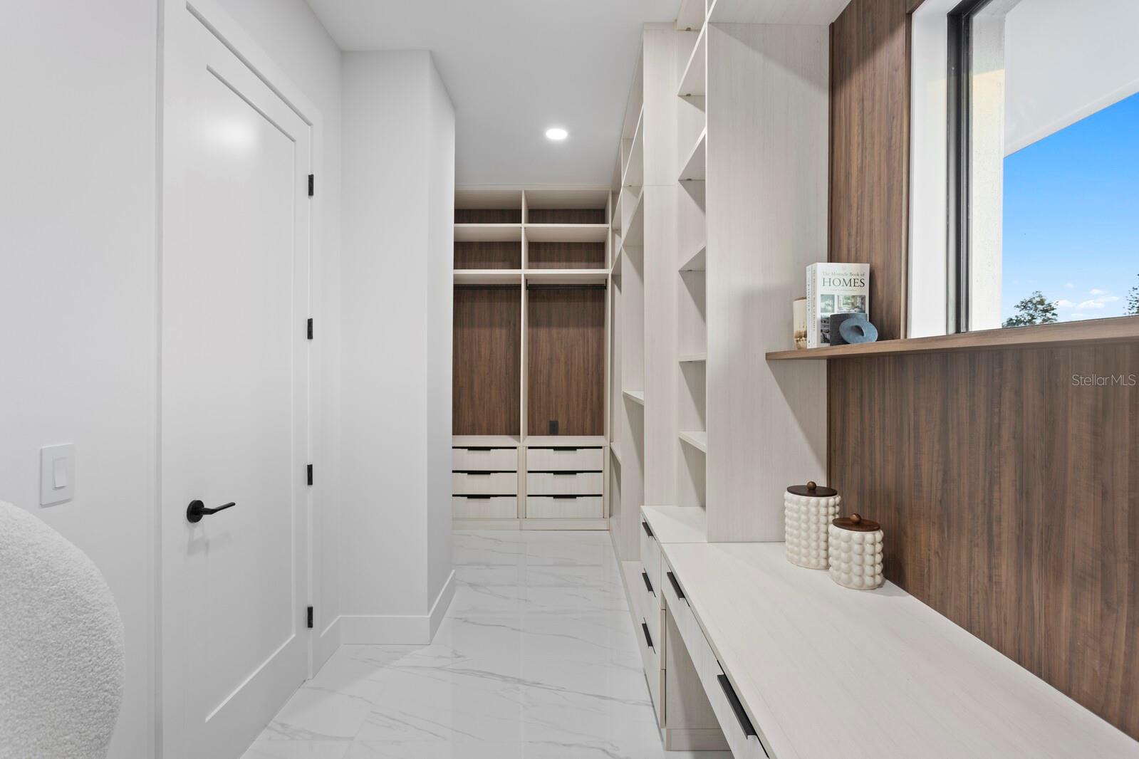 Image 24 of 41 For 4441 Pompano Drive Se