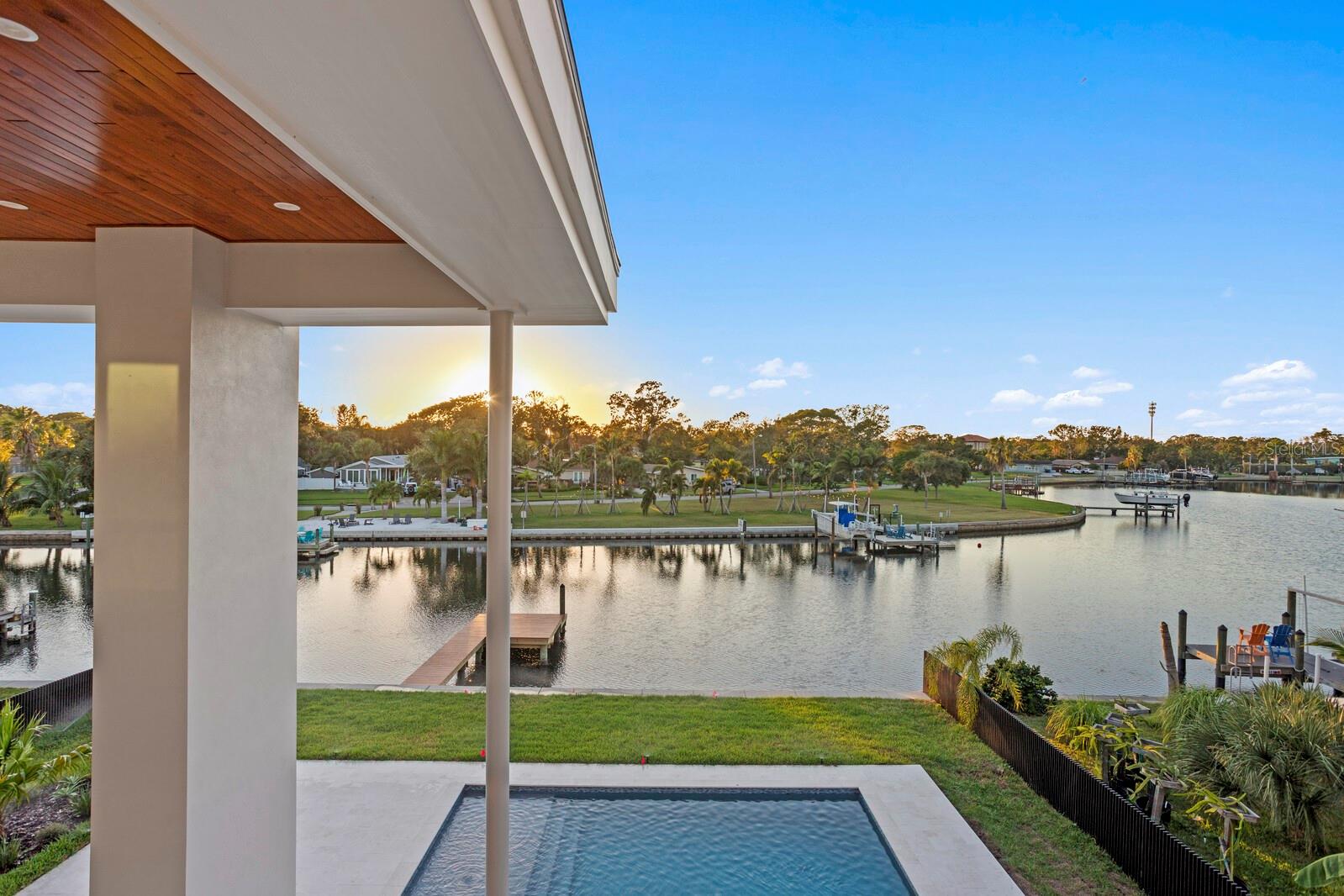 Image 27 of 41 For 4441 Pompano Drive Se