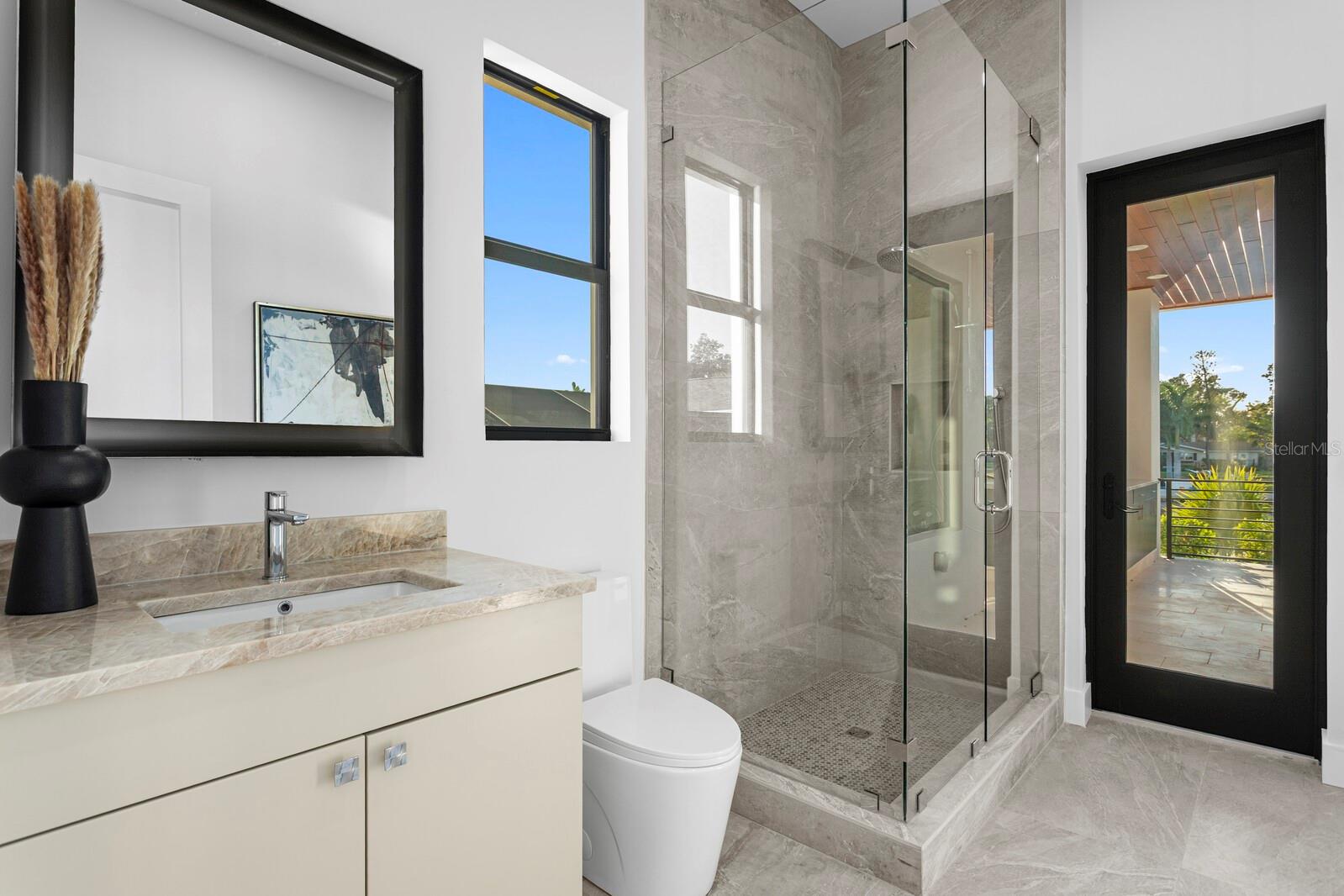 Image 34 of 41 For 4441 Pompano Drive Se