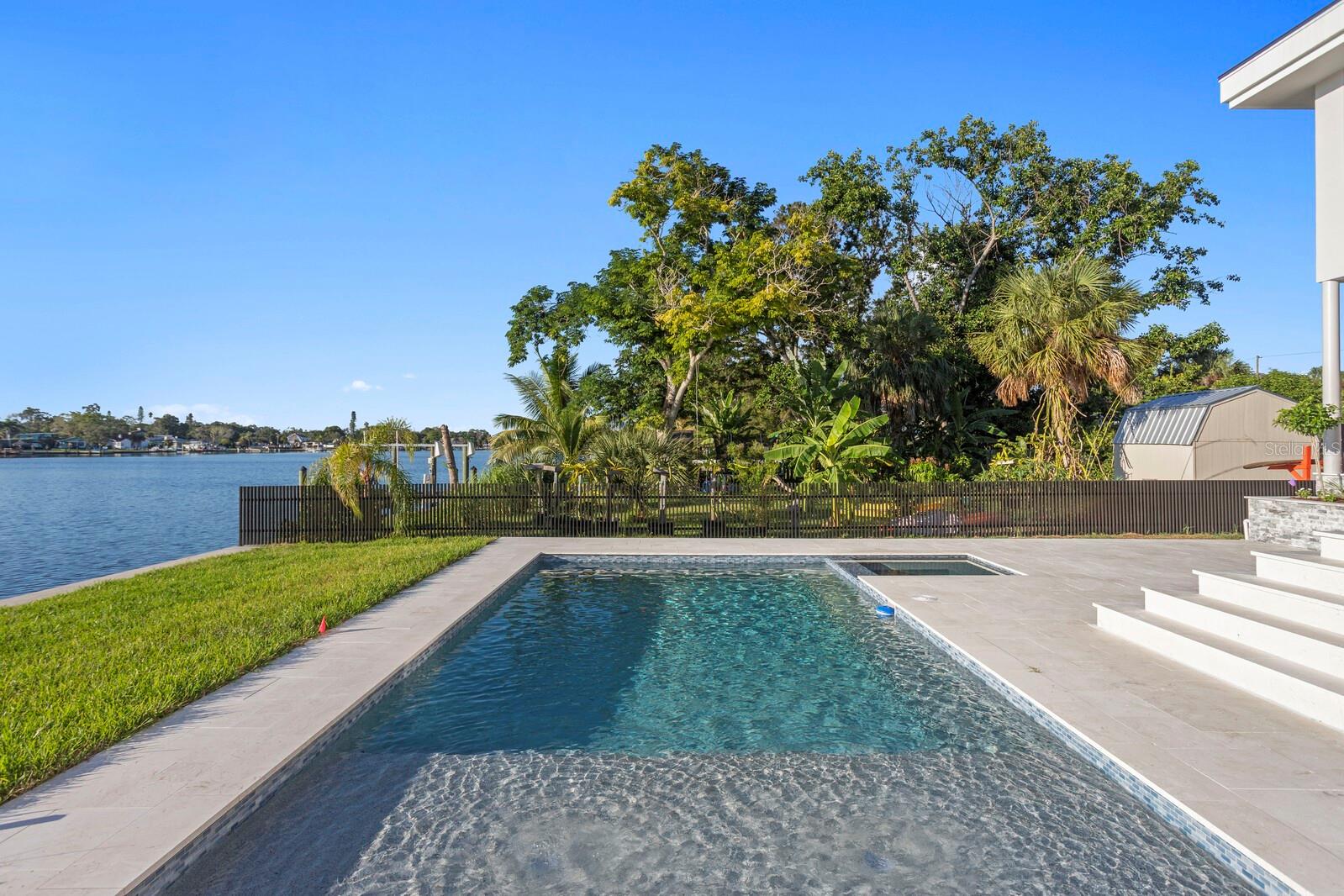 Image 36 of 41 For 4441 Pompano Drive Se