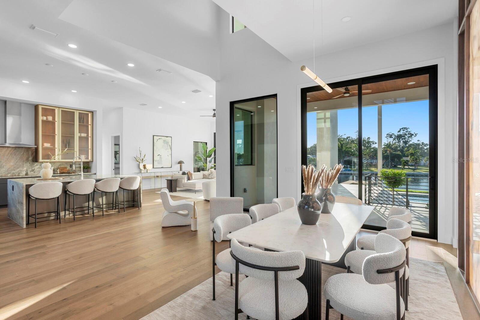 Image 9 of 41 For 4441 Pompano Drive Se