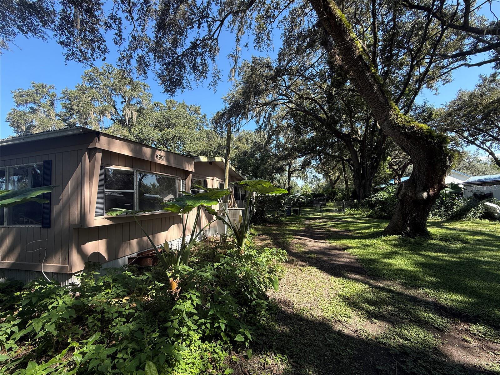 Image 10 of 54 For 8351 Clara Drive