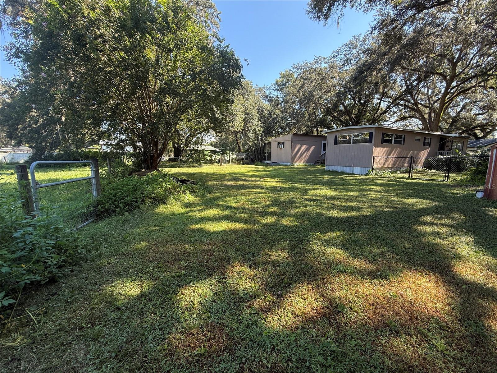 Image 17 of 54 For 8351 Clara Drive