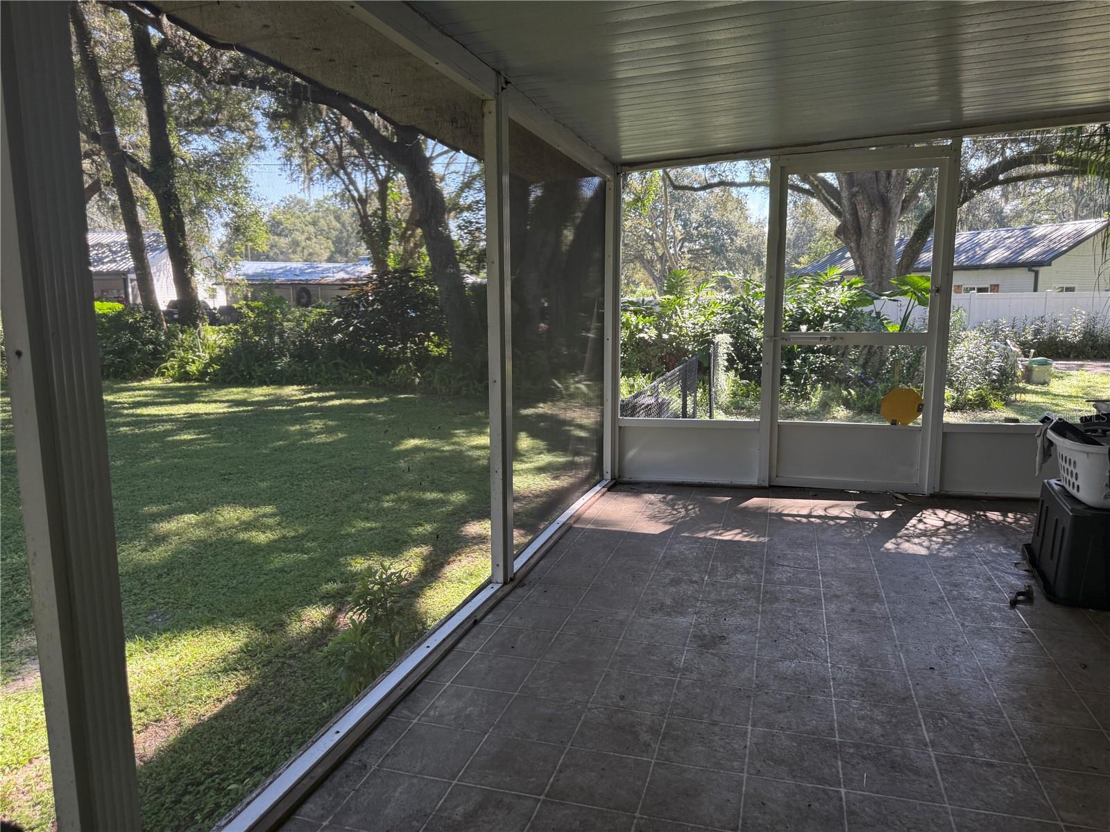 Image 18 of 54 For 8351 Clara Drive