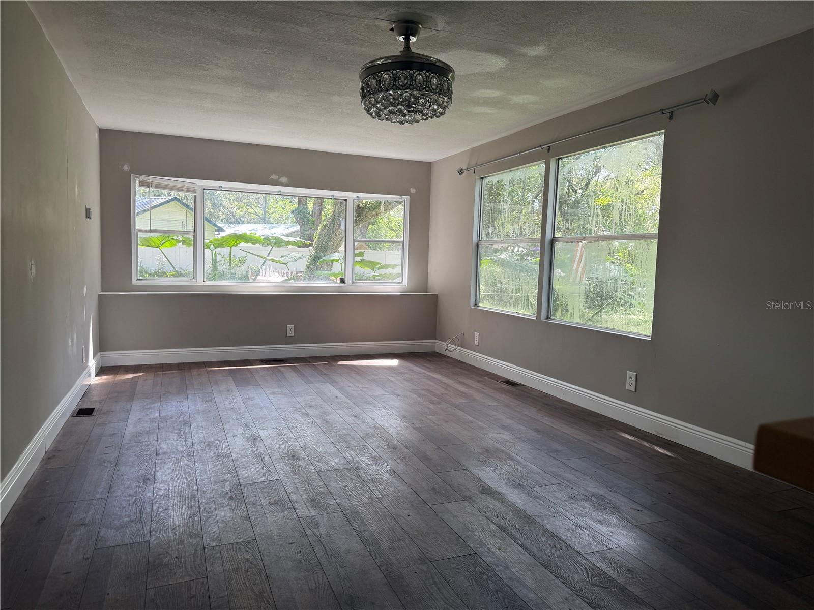 Image 23 of 54 For 8351 Clara Drive