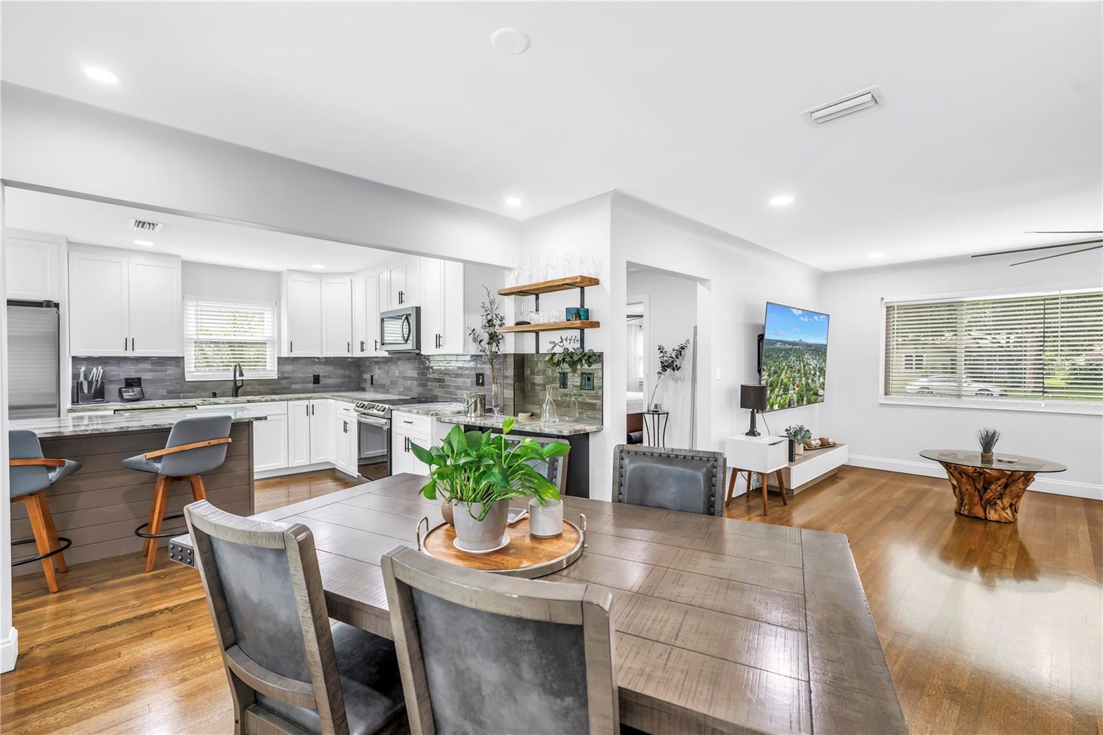 Image 16 of 91 For 4131 1st Avenue N