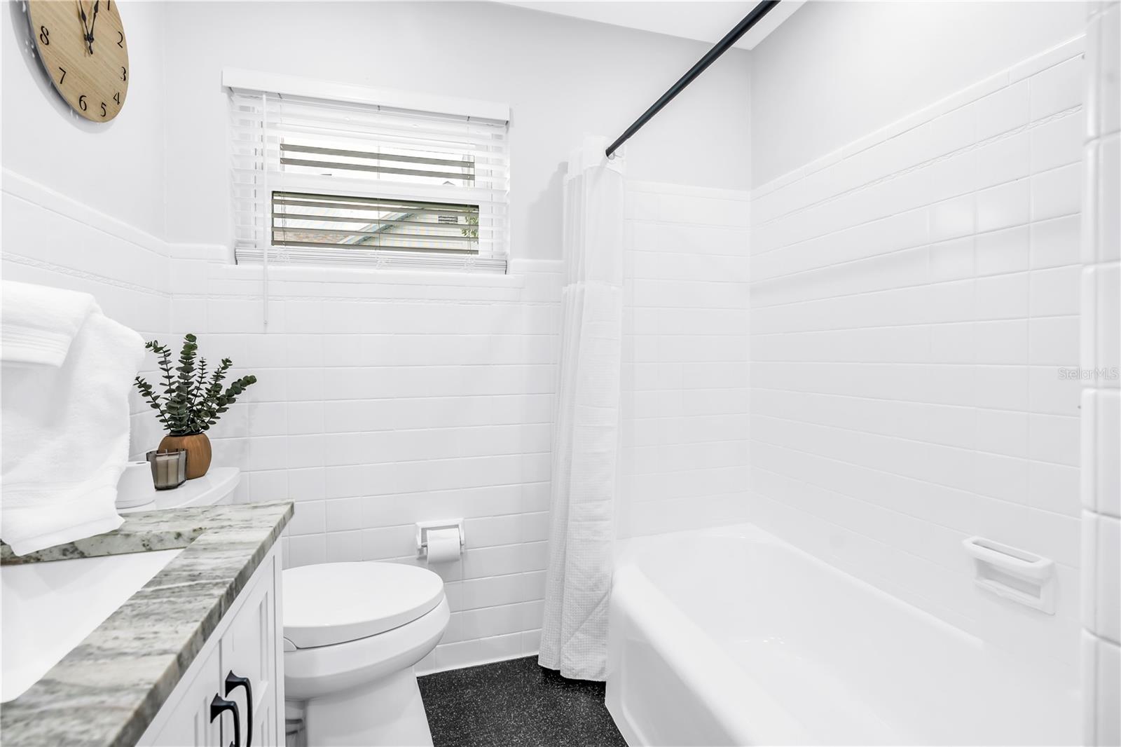 Image 30 of 91 For 4131 1st Avenue N