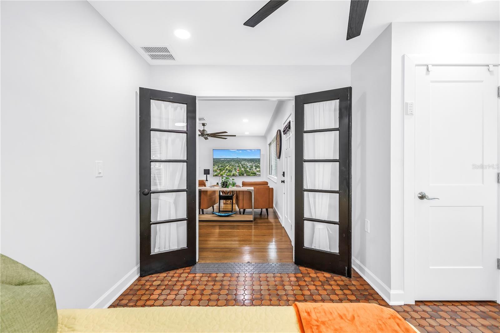 Image 5 of 91 For 4131 1st Avenue N