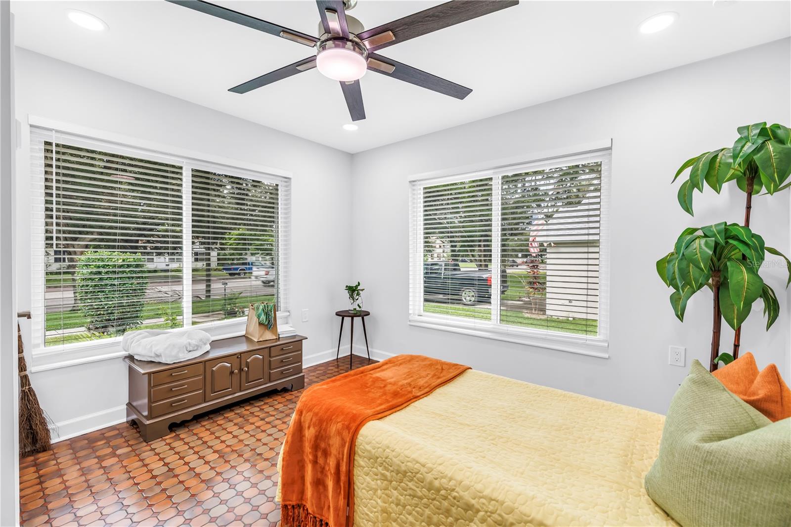 Image 7 of 91 For 4131 1st Avenue N