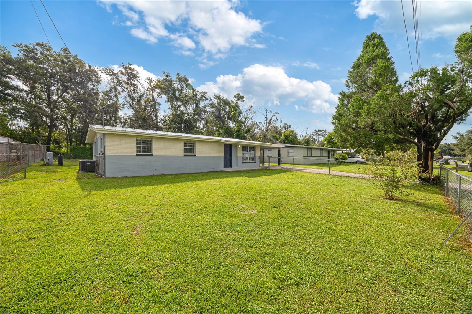 Image 2 of 24 For 402 Midwood Drive
