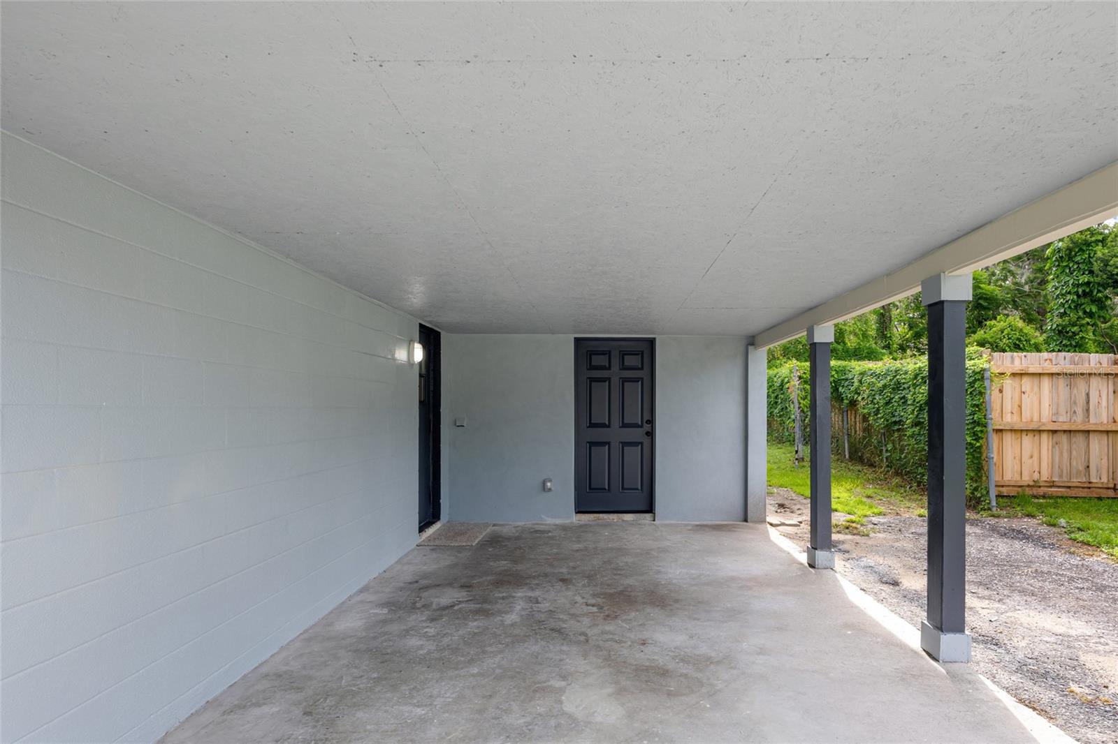 Image 4 of 24 For 402 Midwood Drive
