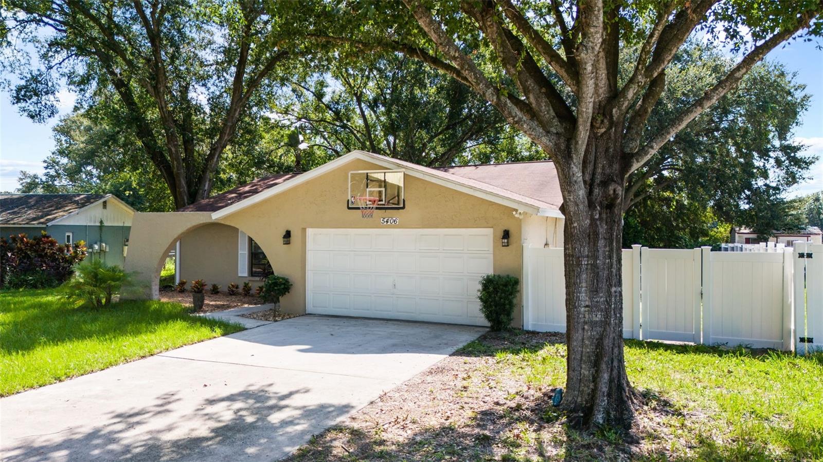 Image 4 of 46 For 5406 Pentail Circle
