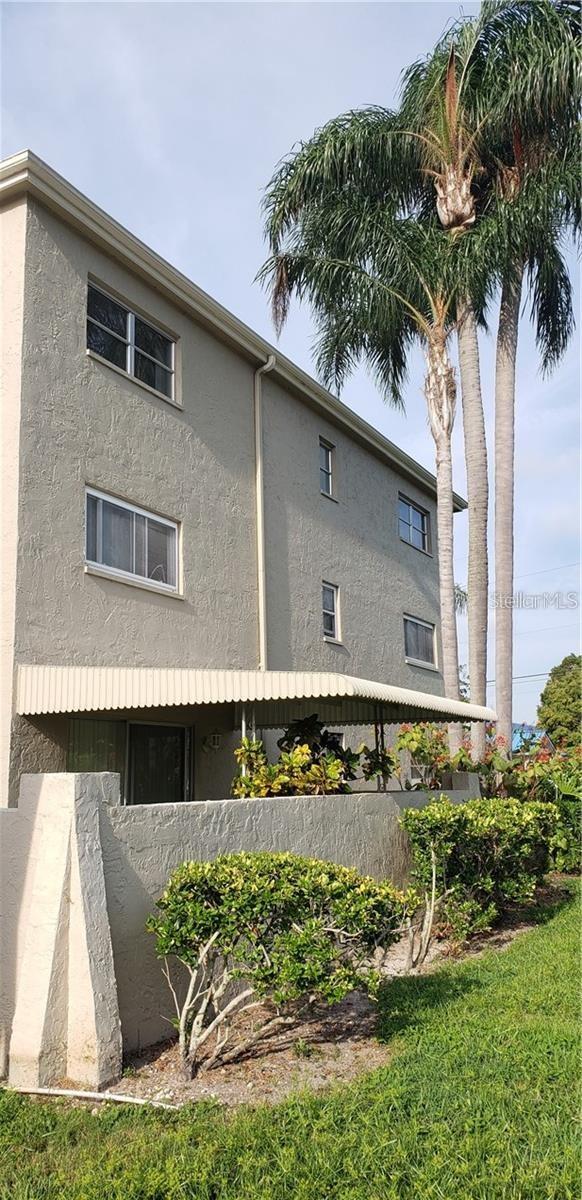 Image 3 of 7 For 970 Virginia Street 110